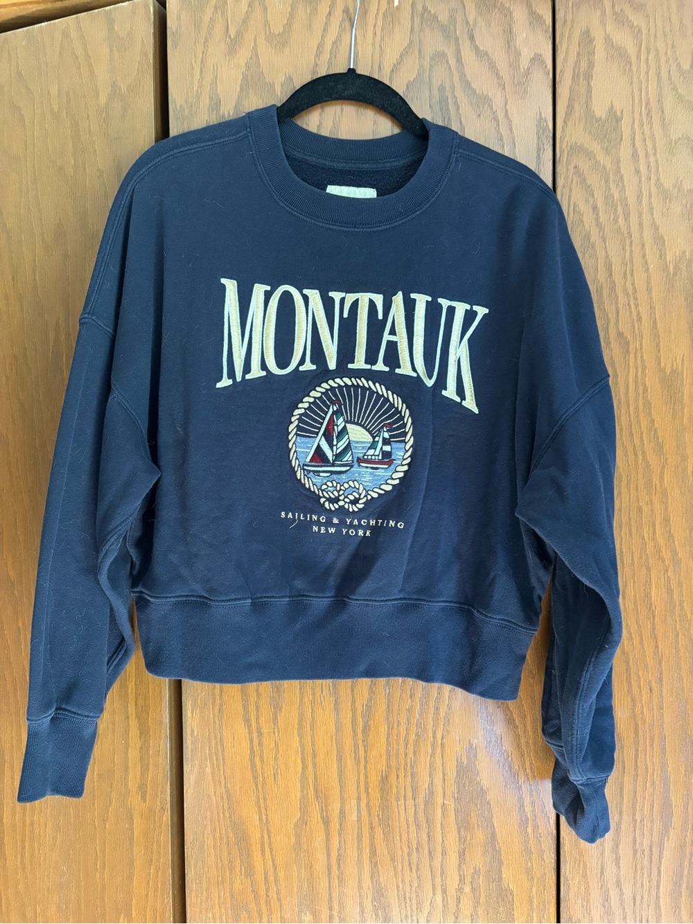 Abercrombie & Fitch Navy Montauk Cropped Crewneck Sweatshirt